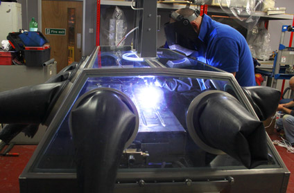 RCW-AEROSPACE -- WELD CHAMBER